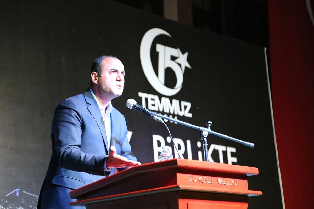 Chp"Li Eski Başkan Partisinden İhraç Edildi