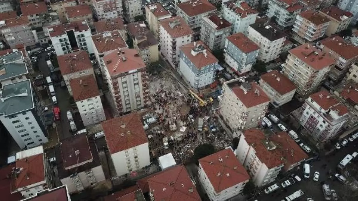 Enkazdan Kurtarılma Anında Havadan Çekilen Fotoğraflar