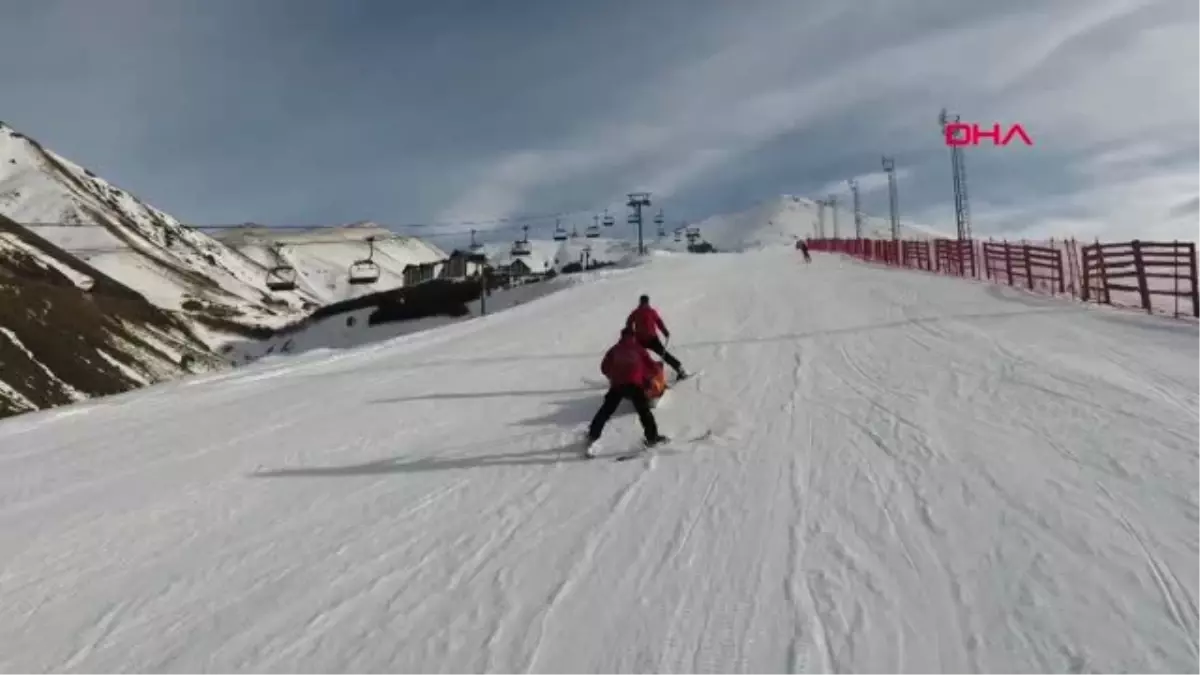 Erzurum Palandöken\'de Nefes Kesen Kurtarma Tatbikatı-2