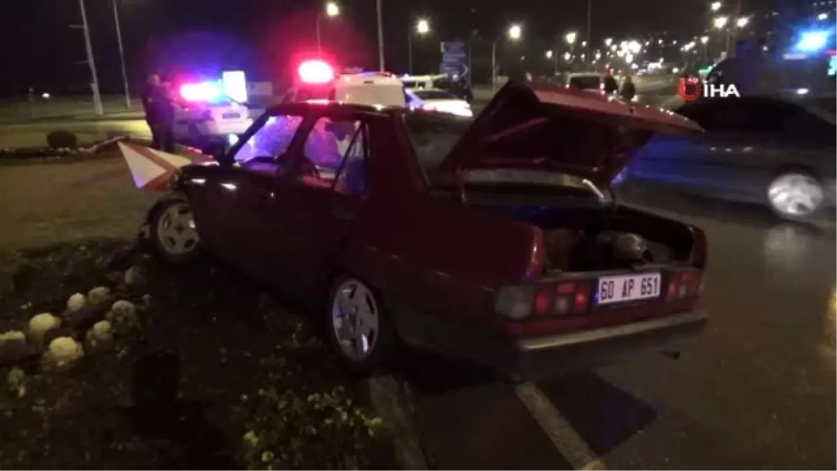 Havaya Ateş Eden Magandalar Polisten Kaçarken Kaza Yaptı