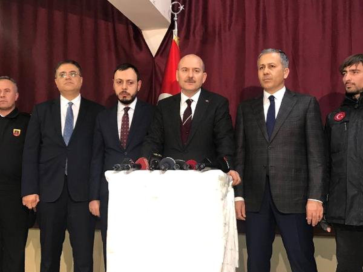 İçişleri Bakanı Soylu Çöken Binada Ölü Sayısının 11\'e Yükseldiğini Açıkladı