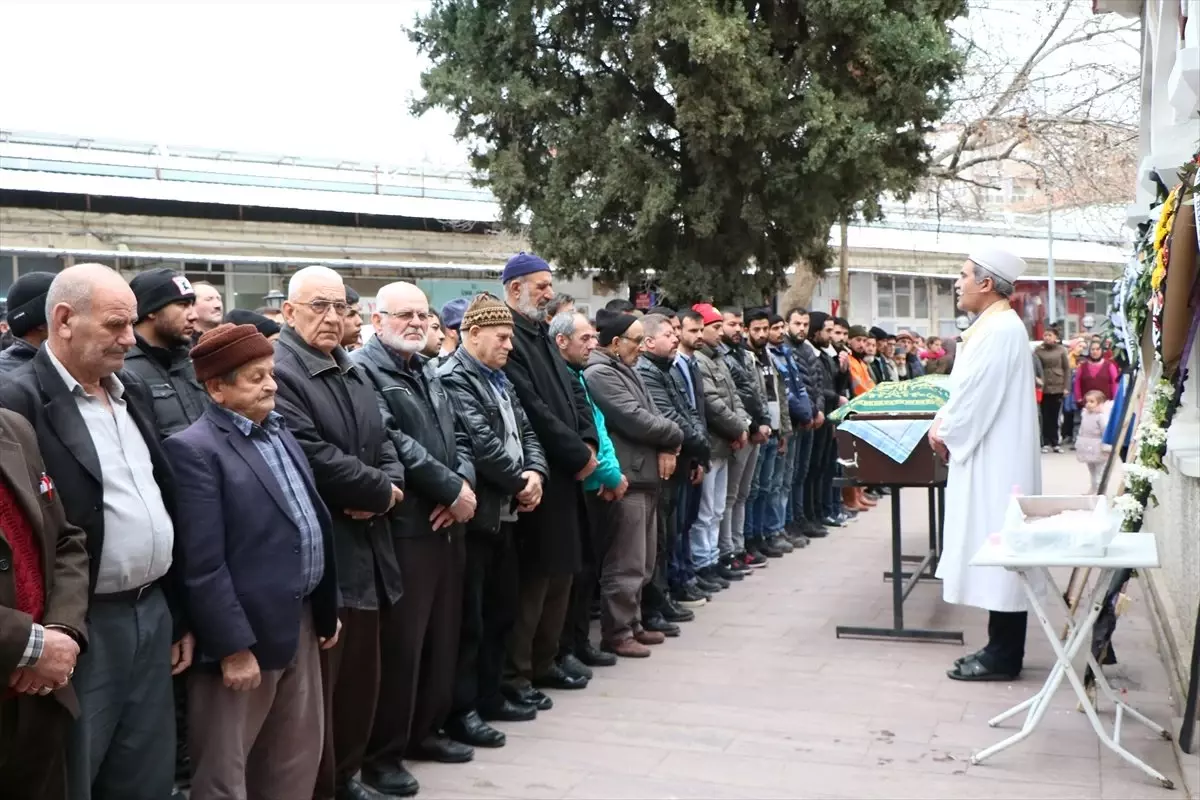 İzmir\'deki Karbonmonoksit Zehirlenmesi