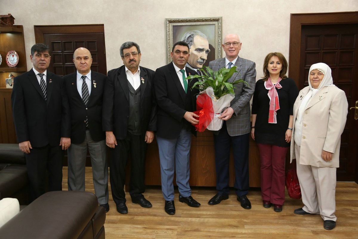 Kazım Kurt: "Şehit Ailelerimizin Her Zaman Yanındayız"