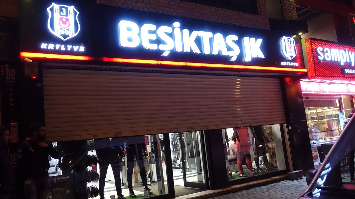 Mağazada Pompalı Tüfekle Ateş Açan Kişi Gözaltına Alındı
