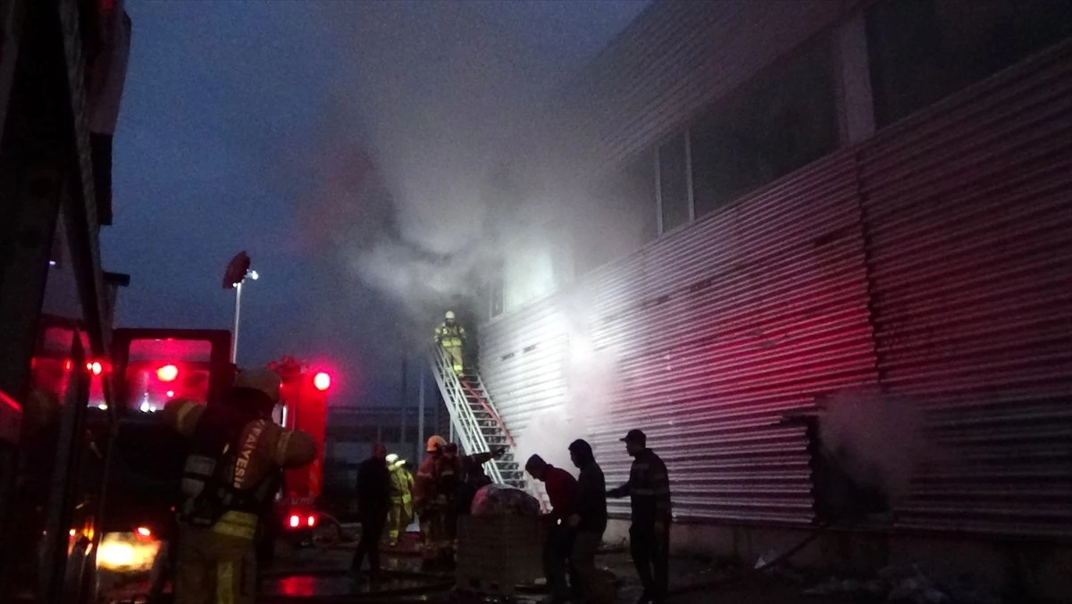Silivri\'deki Fabrika Yangını