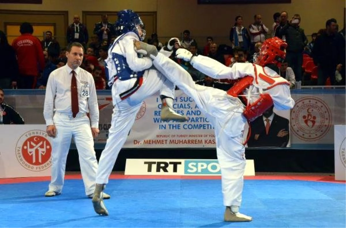 Türk Taekwondoculardan Avrupa Başkanlık Kupası\'nda 10 Madalya