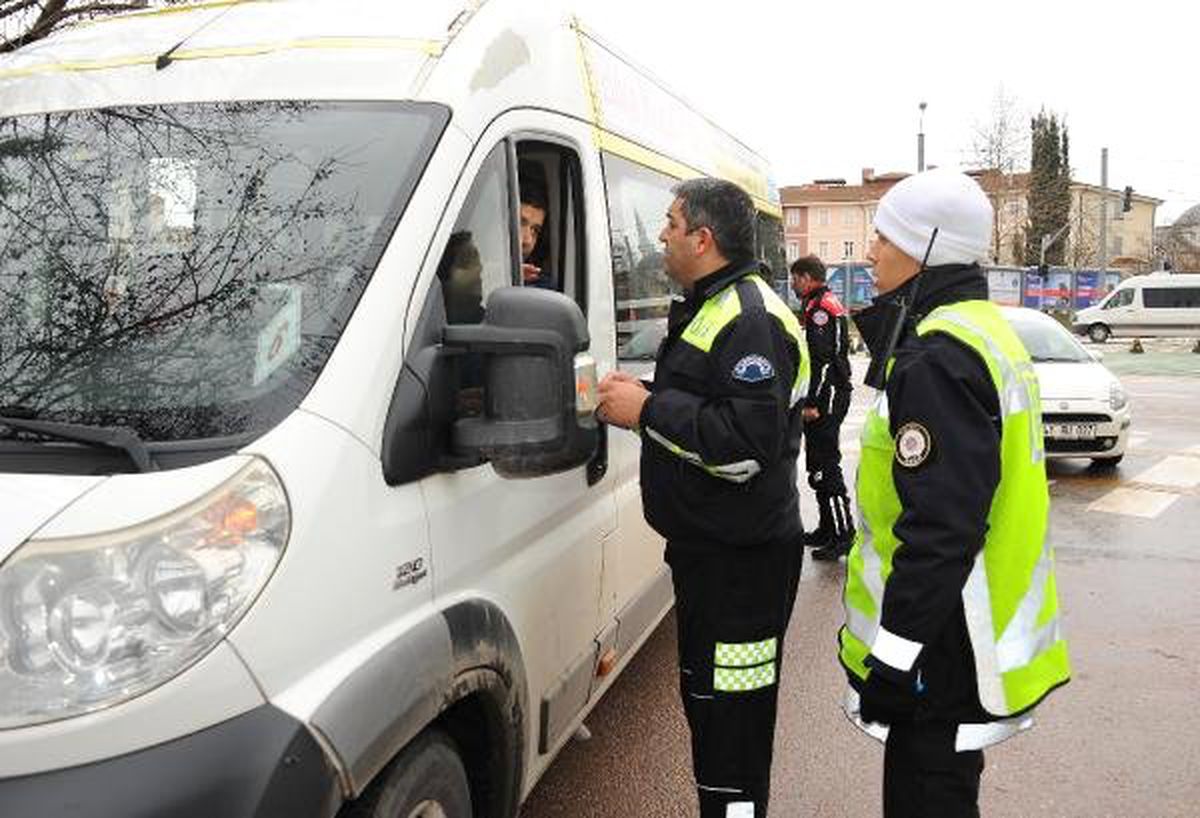 81 İlde Okul Çevrelerinde Denetim; Aranan 2675 Kişi Yakalandı