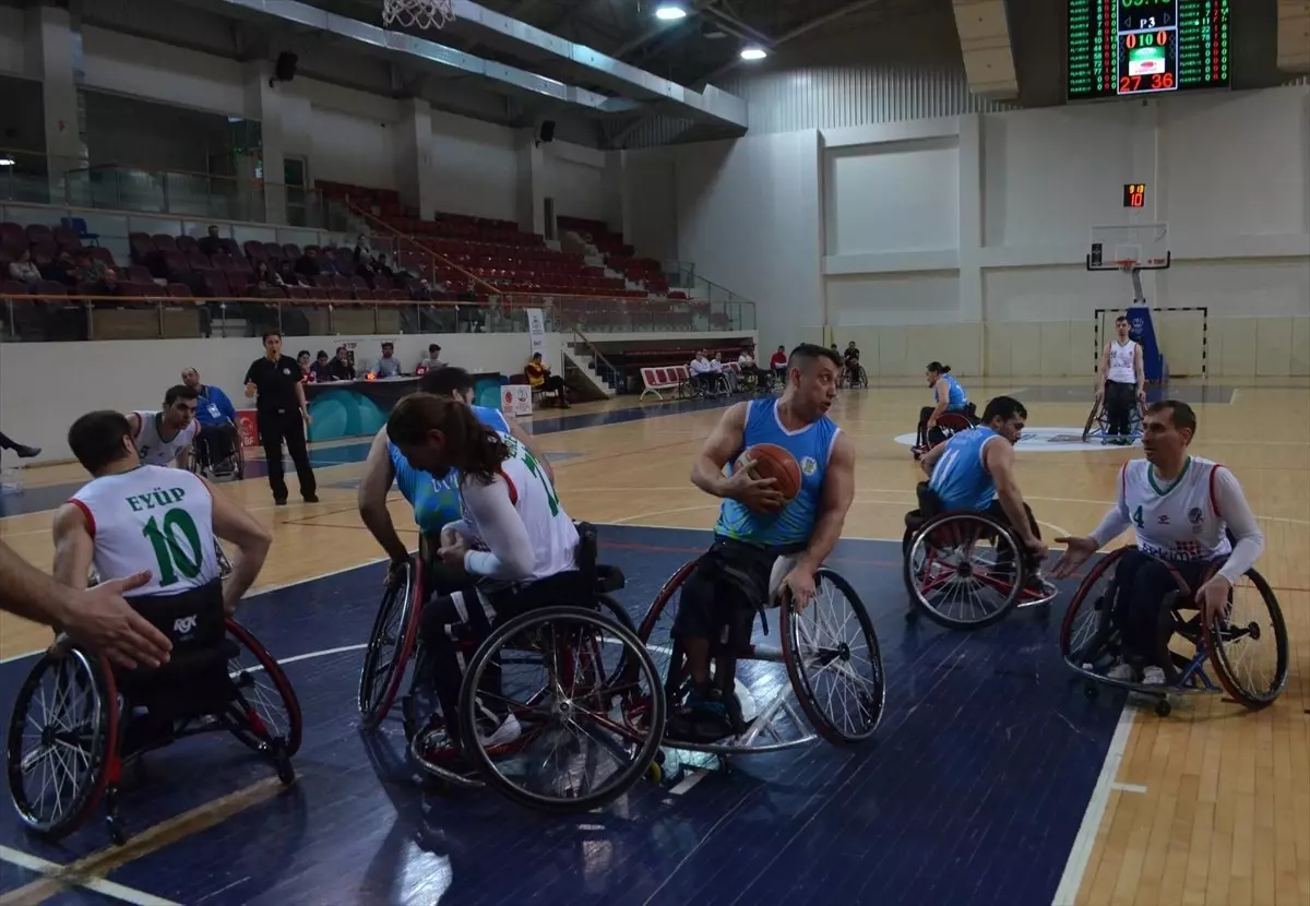 Basketbol: Tekerlekli Sandalye Süper Ligi