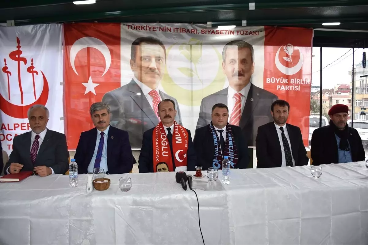 BBP Trabzon Büyükşehir Belediye Başkan Adayını Tanıttı