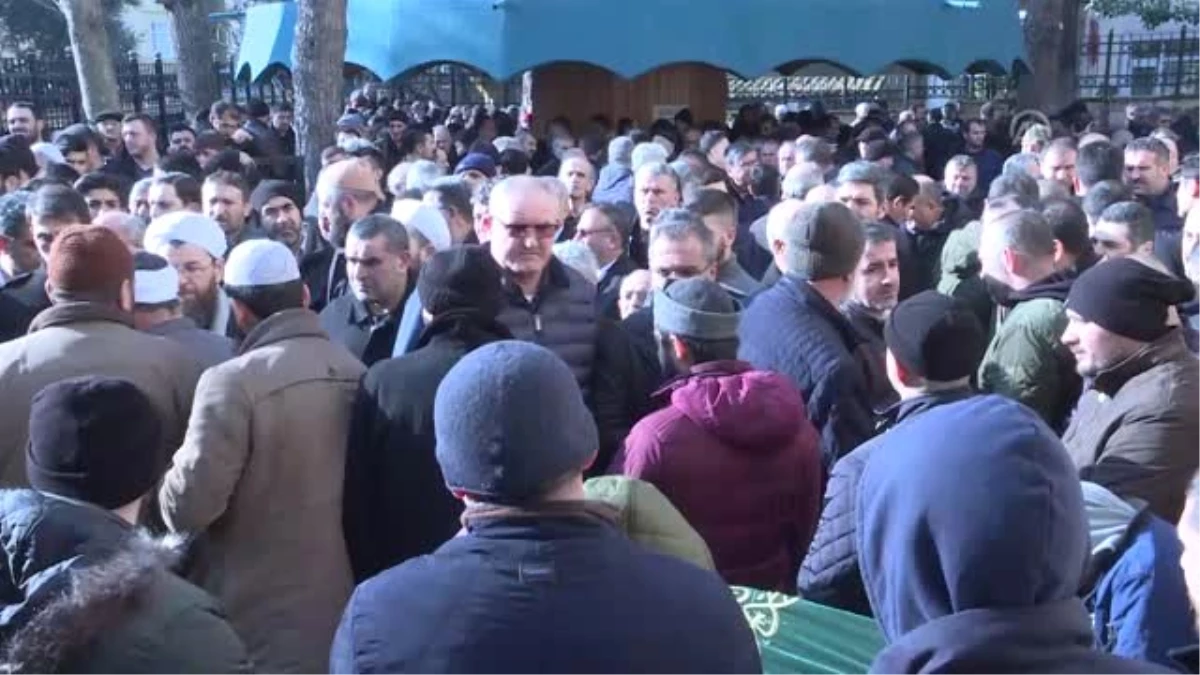 Yıldırım, Kartal\'da Hayatını Kaybeden Kambur Ailesinden 3 Kişinin Cenaze Törenine Katıldı - İstanbul