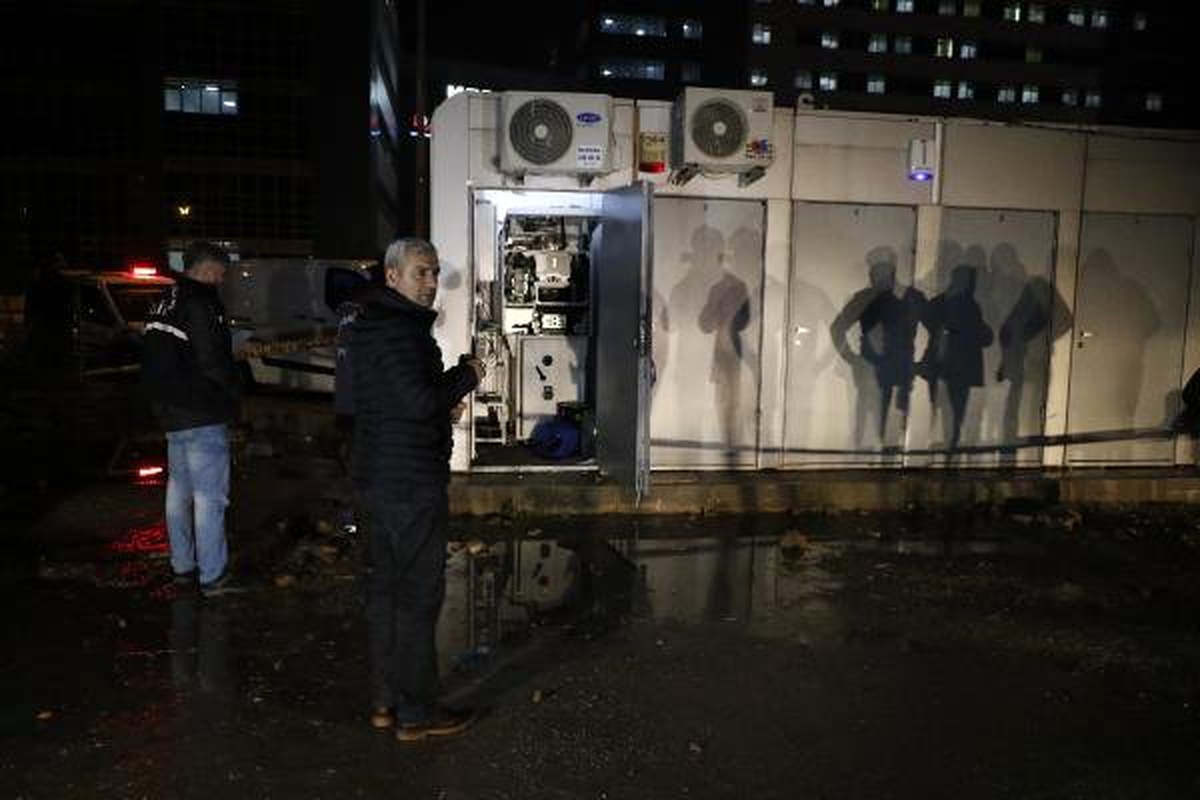 Atm\'yi Soyup, Yatırım Amaçlı Çeyrek Altın Almışlar