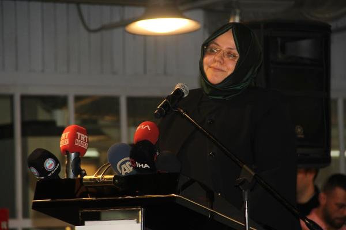 Bakan Selçuk\'tan Kocaeli Valiliği\'ne Ziyaret (2)