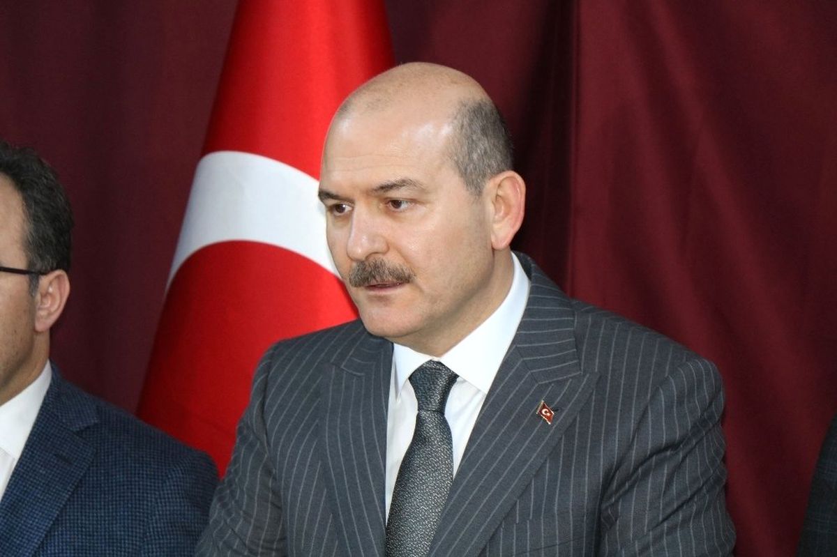 Bakan Soylu\'dan Olay Açıklama: "Bomba Yüklü Araç Yakalandı"