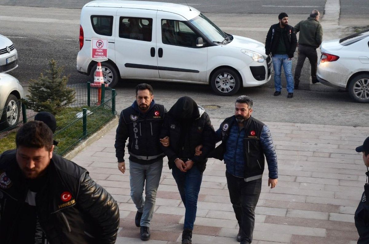 Bilecik\'te Yakalanan 4 Uyuşturucu Taciri Tutuklandı