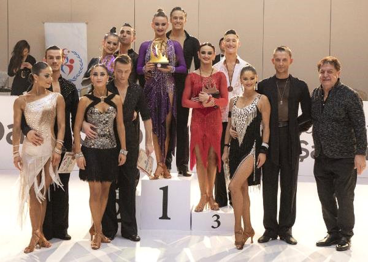 Dans Sporu Bilgi Türkiye Şampiyonası\'nda Dansçılar Performanslarıyla Büyüledi