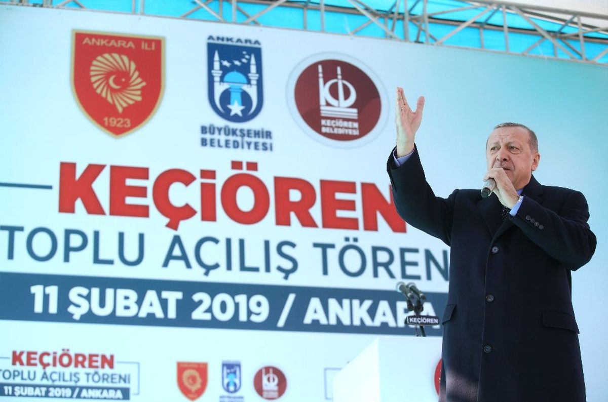 Fiyatlar Yarı Yarıya İndi"