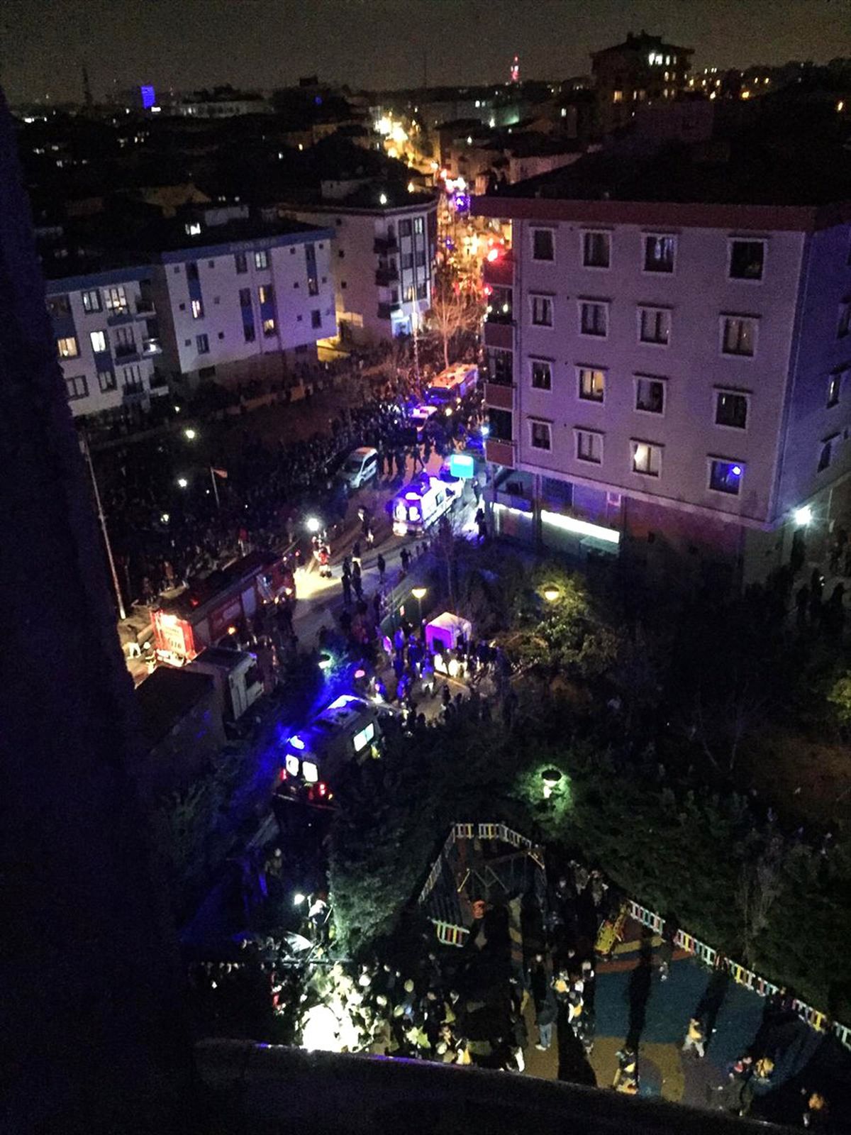 İstanbul\'da Askeri Helikopter Düştü