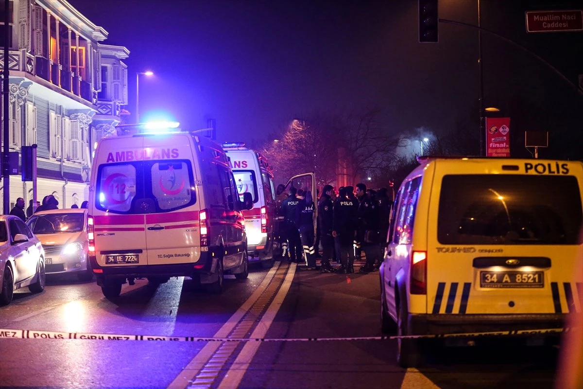 İstanbul\'da Gece Kulübünde Silahlı Kavga: 1 Yaralı