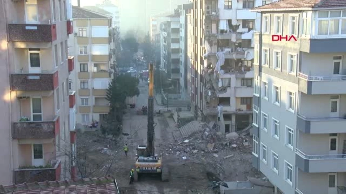 İstanbul- Kartal\'da 10 Katlı Binada Yıkım Tekrar Başladı