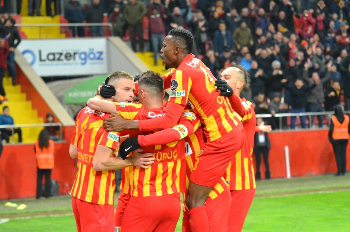 İstikbal Mobilya Kayserispor\'da İzin Bitiyor