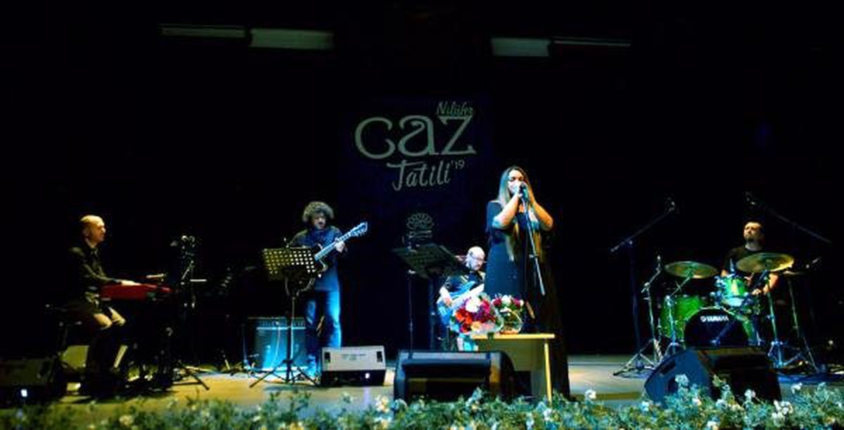 Nilüfer Caz Festivali\'nde, Jülide Özçelik Sahne Aldı