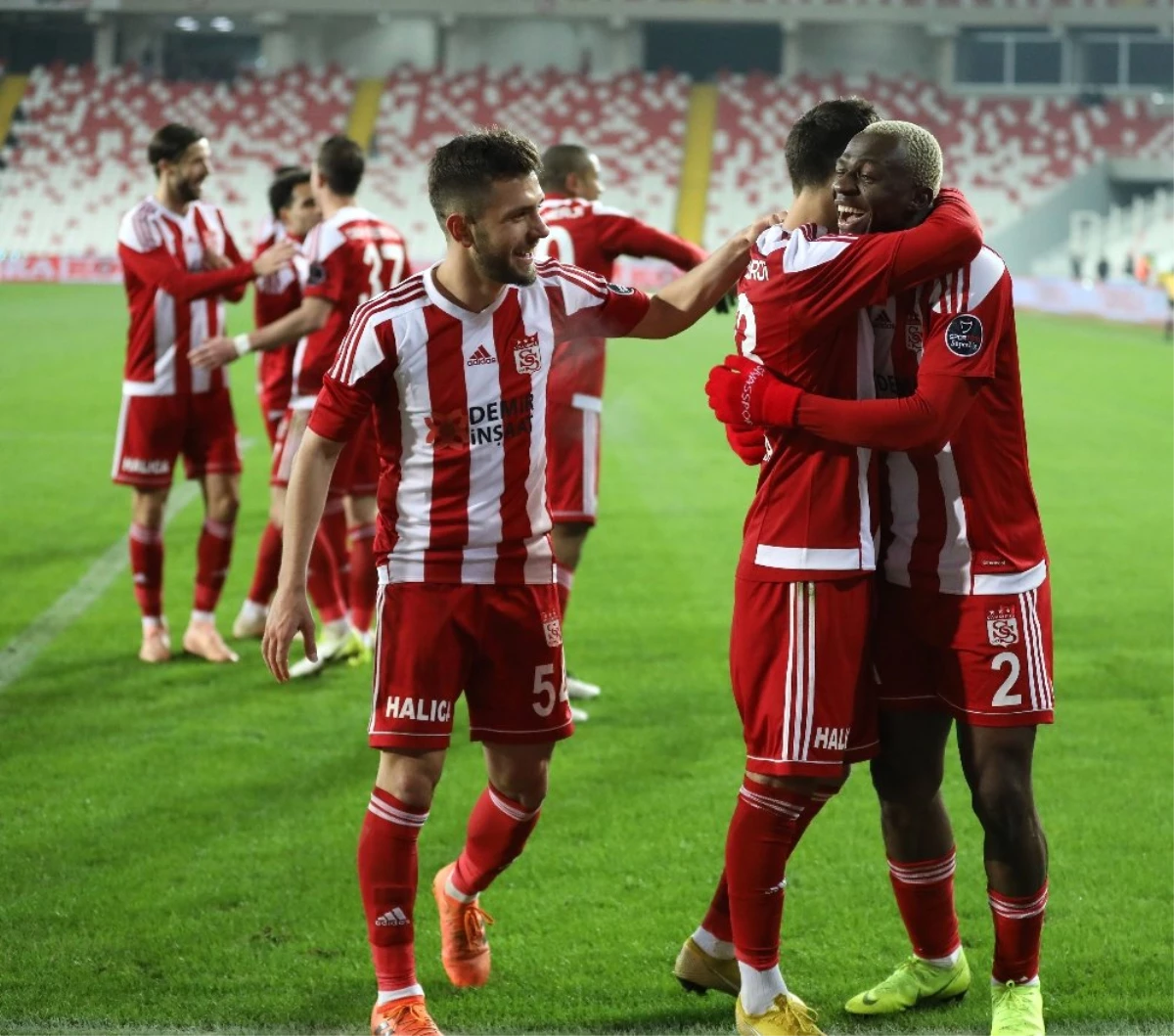 Spor Toto Süper Lig: Dg Sivasspor: 2 - Akhisarspor: 1 (Maç Sonucu)