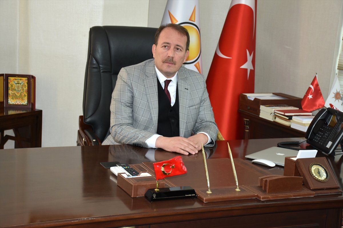 AK Parti Mkyk Üyesi Karacan Hakkari\'de