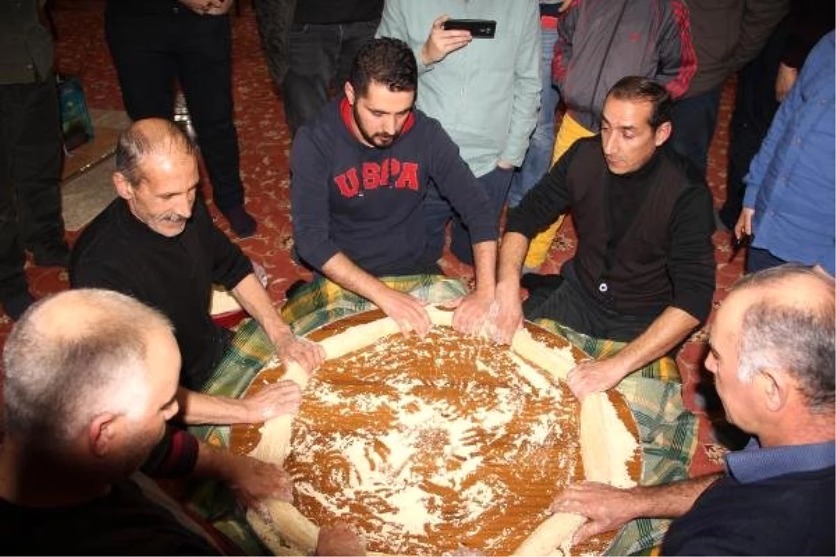 Bayburt\'ta İlginç Gelenek; Tel Helvası İçin Kar Yağmasını Bekliyorlar