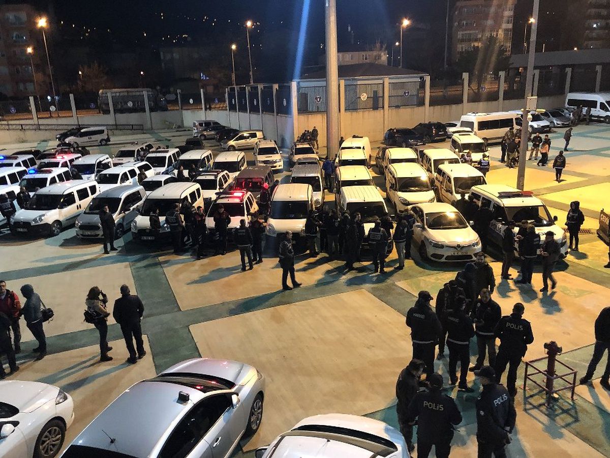 Bursa\'da 100\'ün Üzerinde Torbacı Gözaltına Alındı
