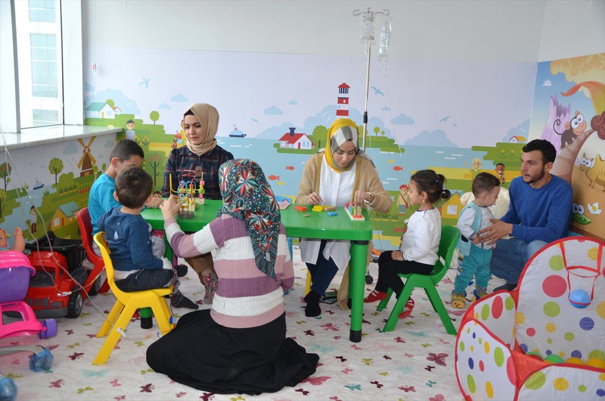 Elbistan Devlet Hastanesine Çocuk Oyun Alanı