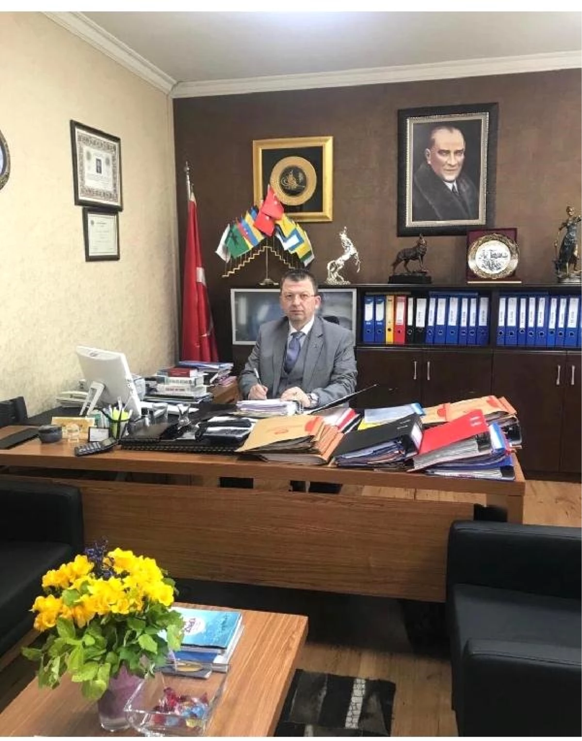 Eski Başbakan Çilleri\'in Avukatı DP\'den İzmir Büyükşehir Adayı Oldu