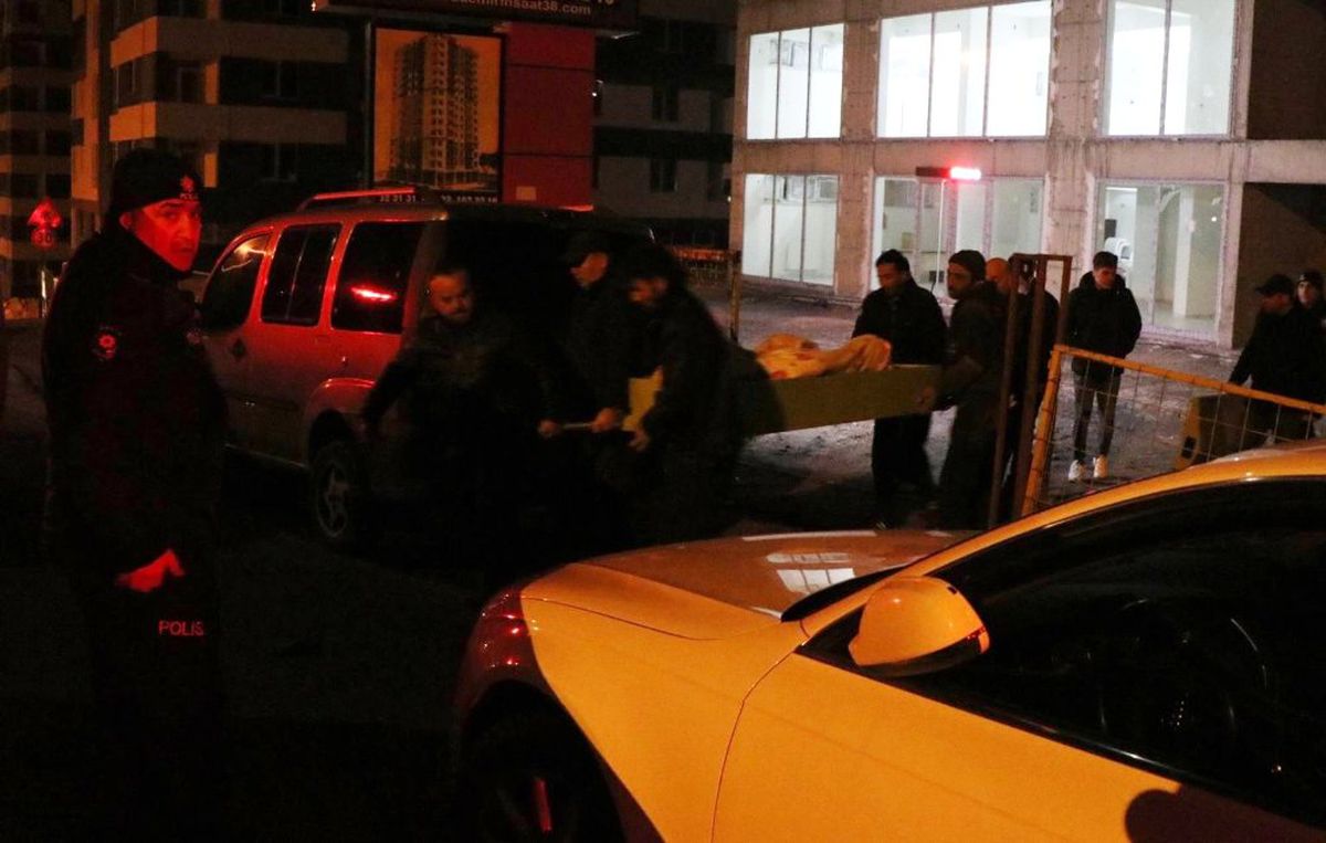 İnşaat Bekçisi Sobadan Sızan Gazdan Hayatını Kaybetti