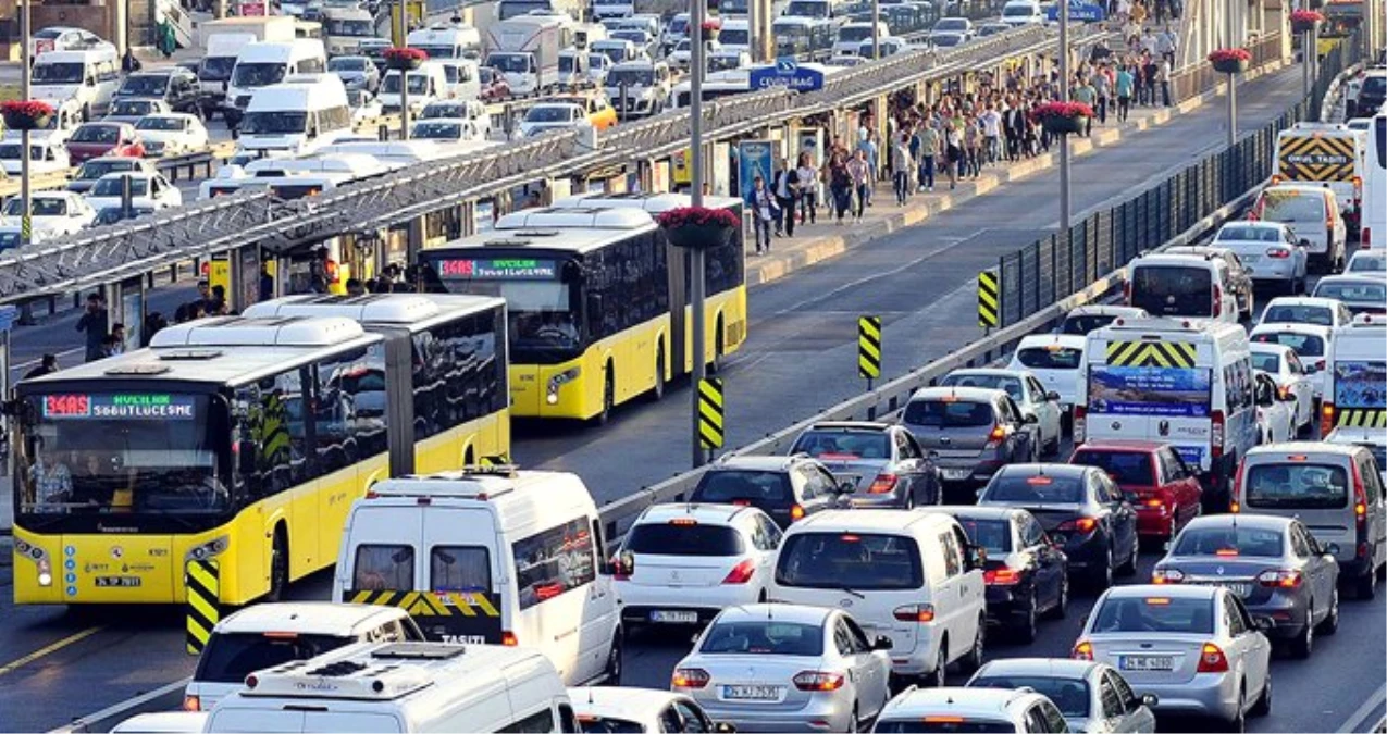 İstanbul, Dünyada En Çok Trafik Sıkışıklığı Yaşanan Kentler Arasında 2\'nci Sırada Yer Aldı