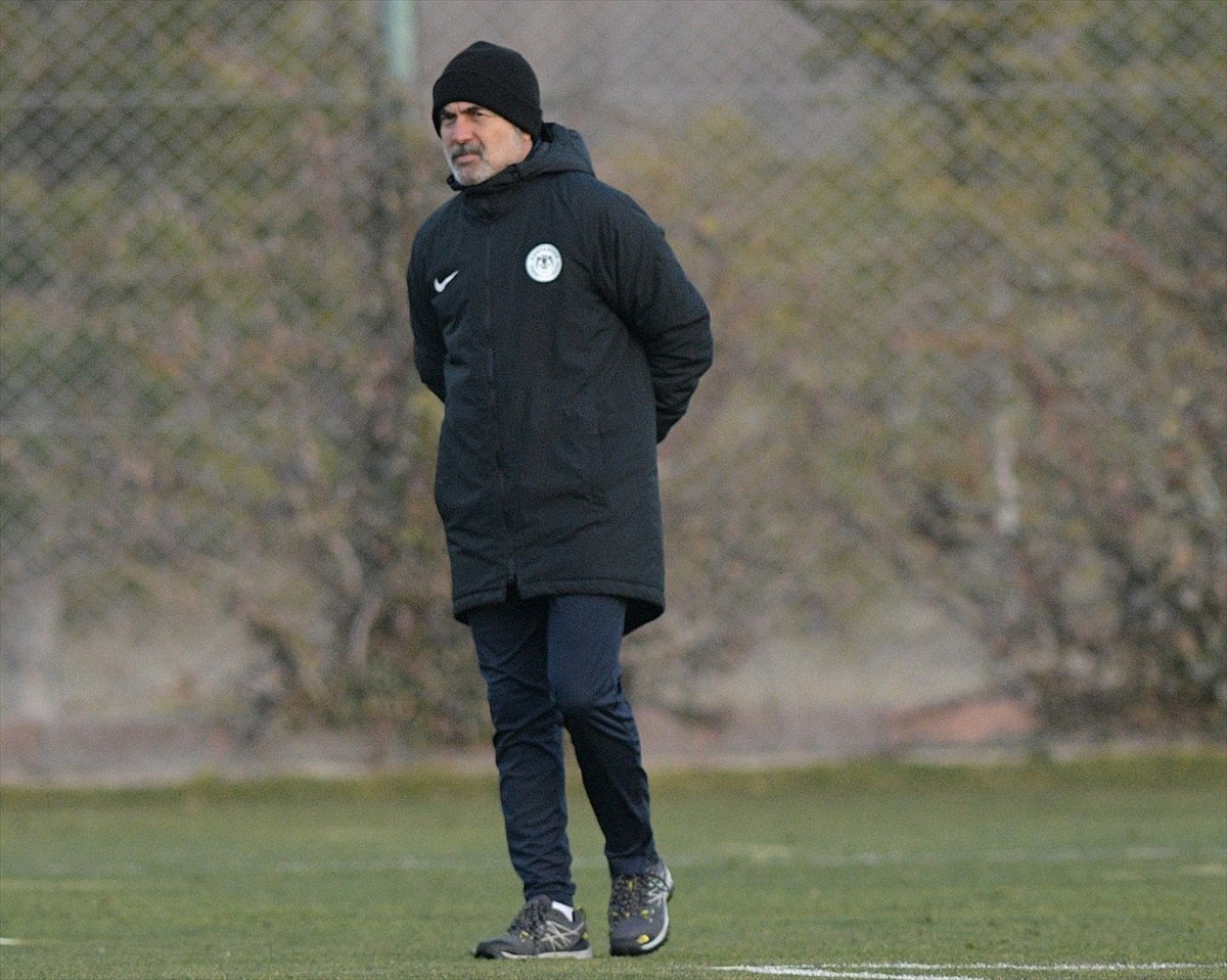 Konyaspor, Fenerbahçe Maçı Hazırlıklarına Başladı