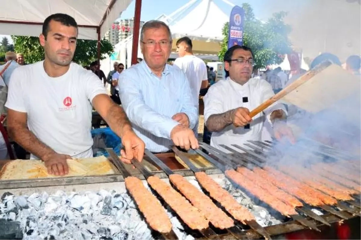 Kurallara Uymayanların Tescilli Adana Kebabı Logosunu Kullanması Engellenecek