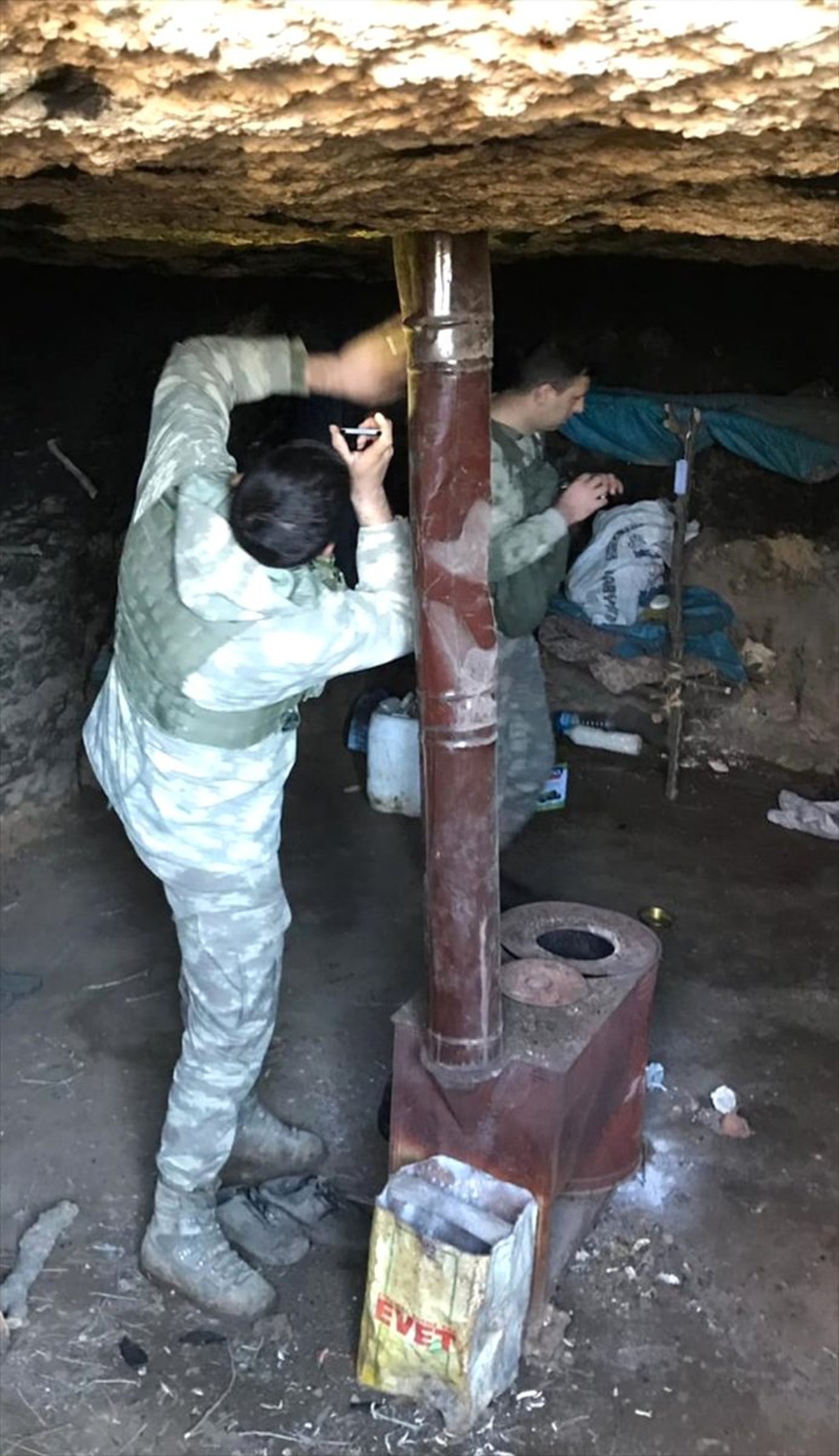 PKK\'lıların Kullandığı Mağaralar Kullanılamaz Hale Getirildi