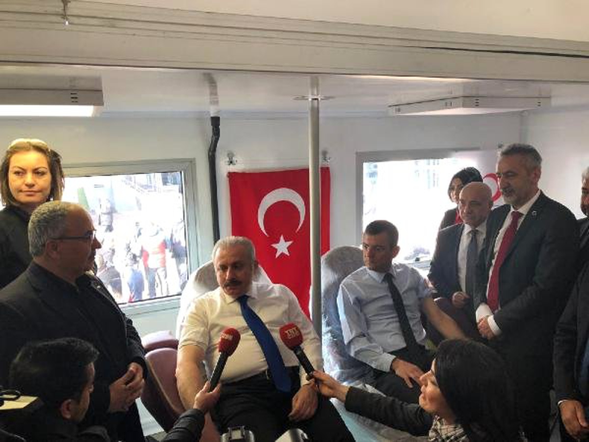 TBMM\'de Milletvekilleri Kan Bağışında Bulundu