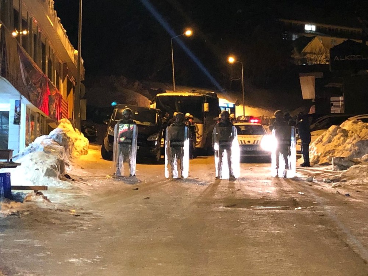 Uludağ\'daki Silahlı Kavgada Gözaltı Sayısı 29\'a Yükseldi