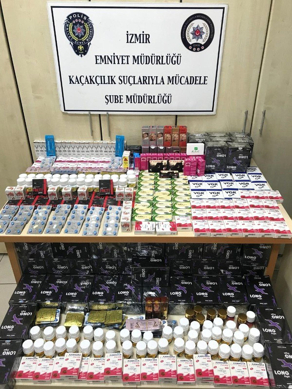 250 Bin Liralık Gümrük Kaçağı Cinsel İçerikli Haplar Ele Geçirildi