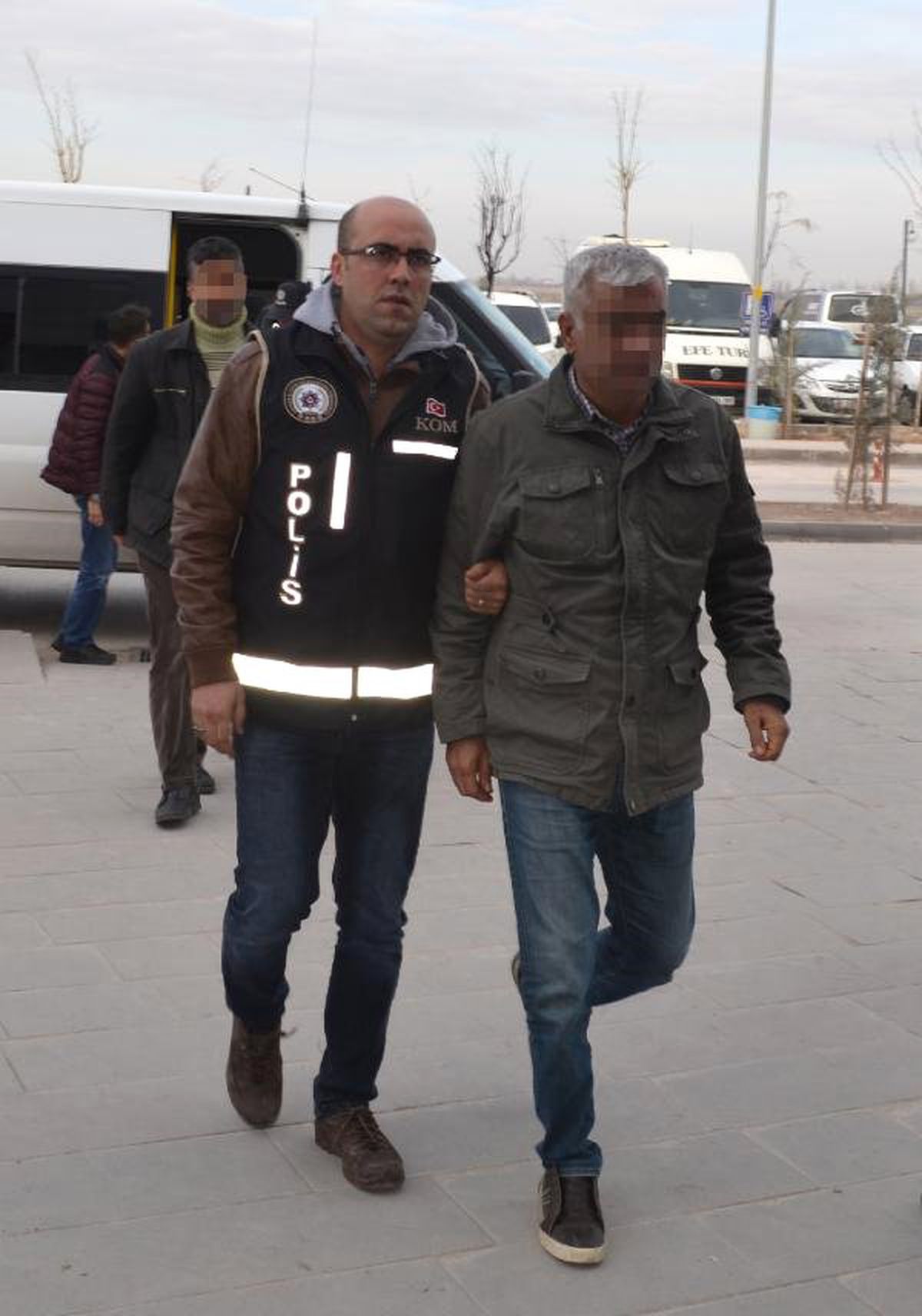 8 İlde Fetö Operasyonu: 10 Gözaltı