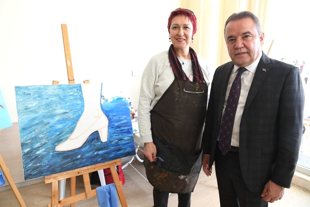 8 Mart\'a Özel, Resim ve Seramik Yarışması Başvuruları Başladı