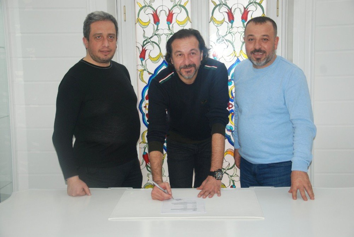 Afjet Afyonspor Teknik Direktör Yusuf Şimşek ile Anlaştı