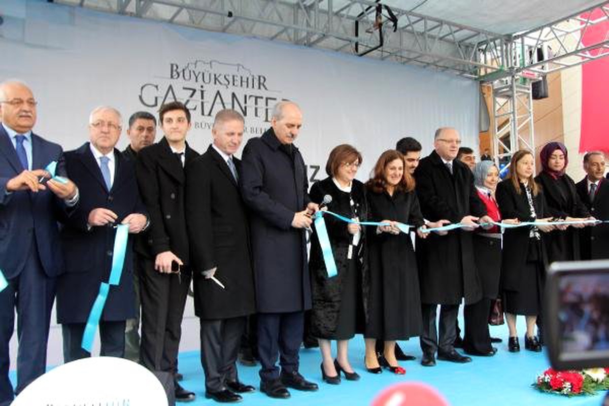 AK Parti\'li Kurtulmuş: Fırat\'ın Doğusu da Bizim Batısı Da