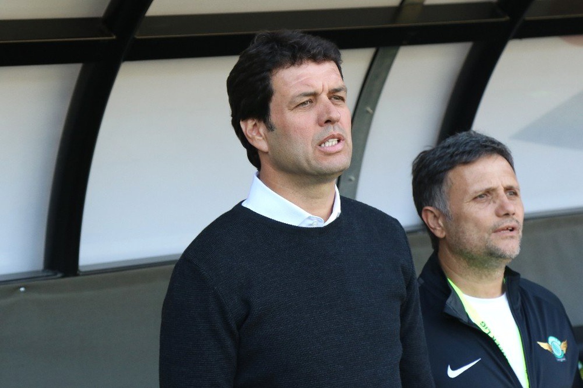 Akhisarspor, Cihat Arslan ile Yollarını Ayırdı