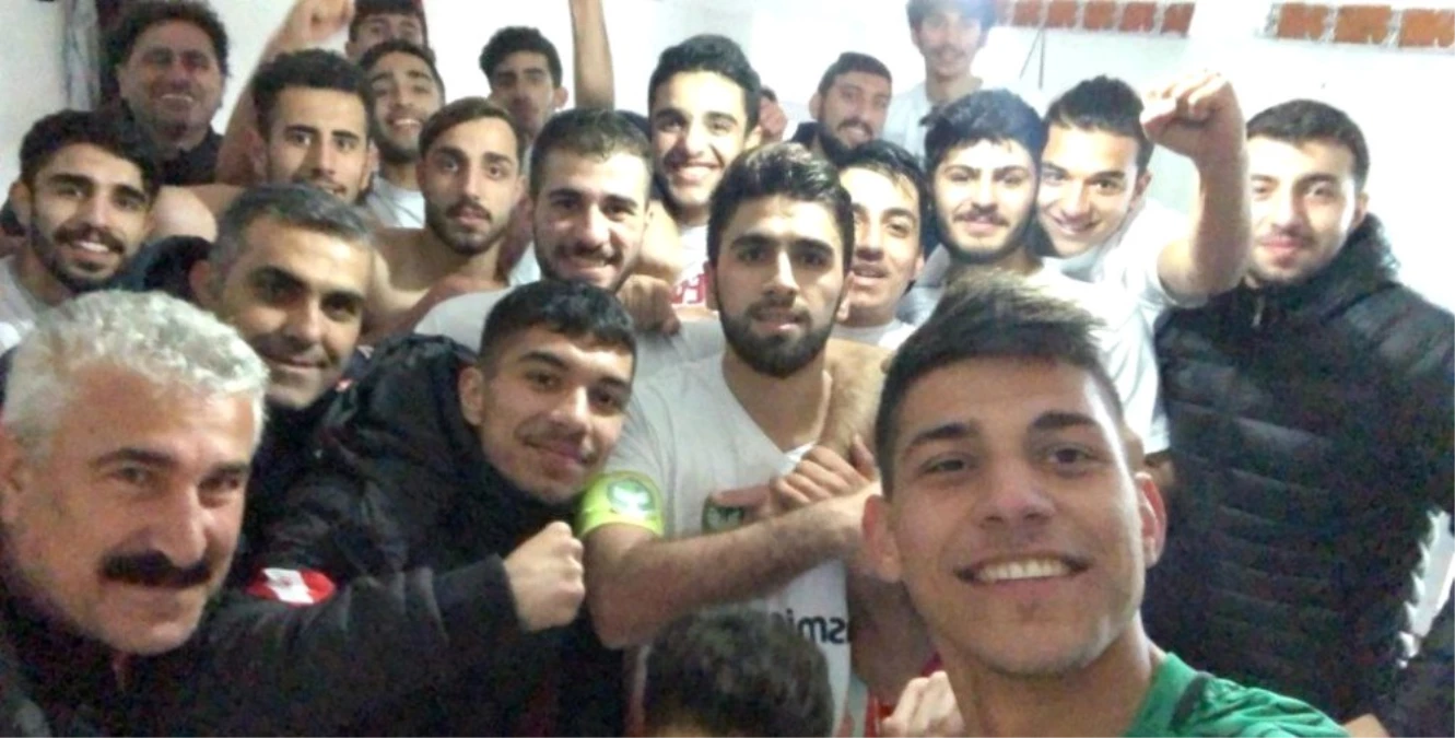 Amed Sportif Faaliyetler\'in Gençleri Şampiyonluğu Garantiledi