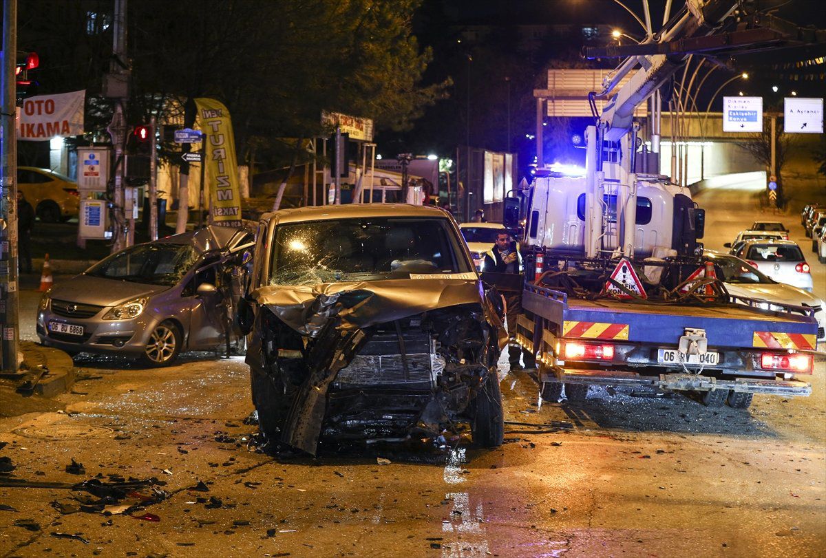 Başkentte Trafik Kazası: 1ölü, 3 Yaralı
