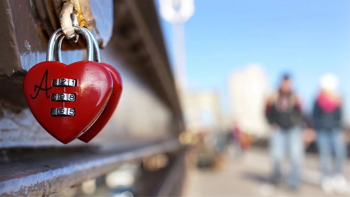 Bir 14 Şubat Sevgililer Günü Manifestosu: Kahrolsun Aşk!