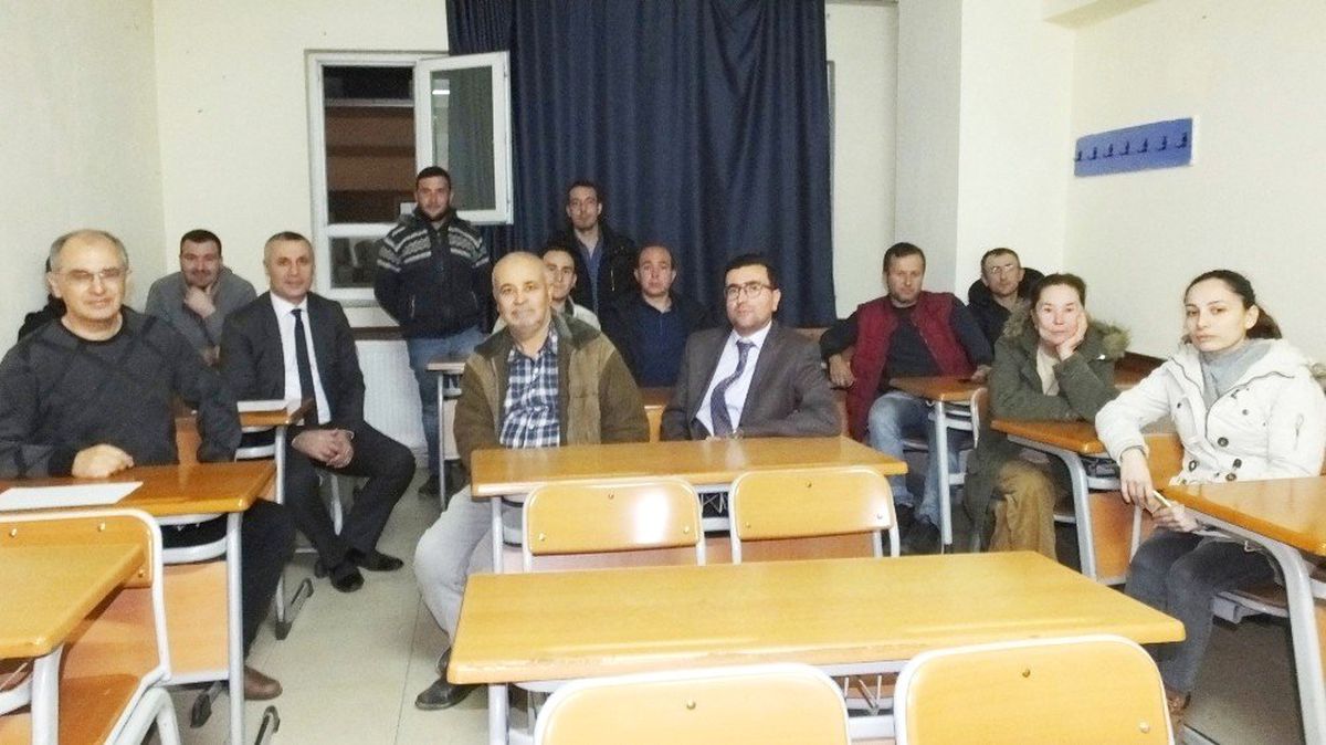 Burhaniye\'de Süt Sığırcılığı Gelişiyor