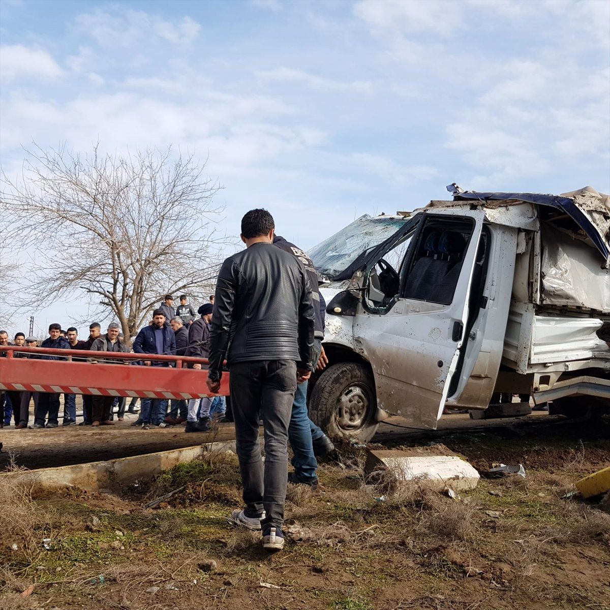 Diyarbakır\'da Yolcu Treni Pikaba Çarptı: 2 Yaralı
