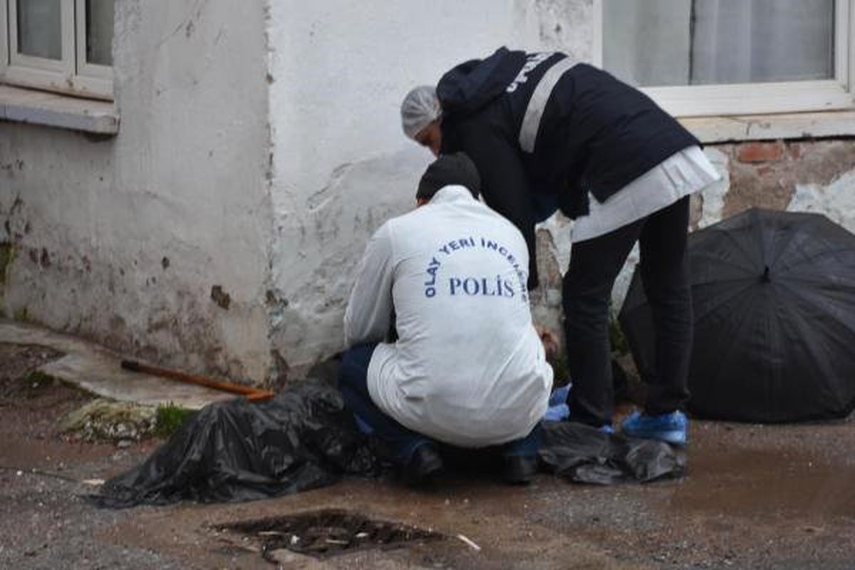 Ekmek Almaya Gitti, Ölü Bulundu